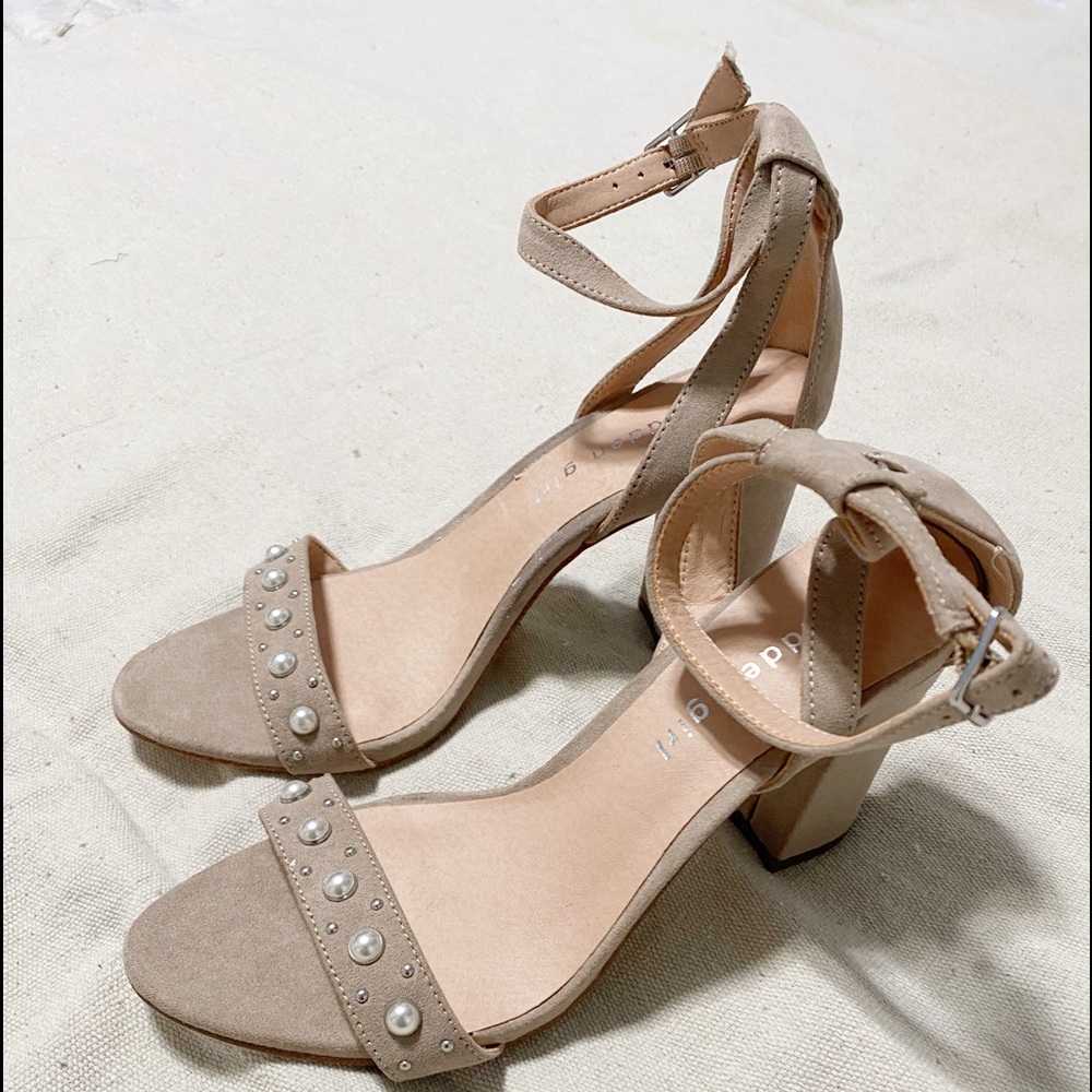 Steve Madden heals size 7